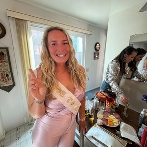 LILAC FOXY HUSTLE PANT and halter top